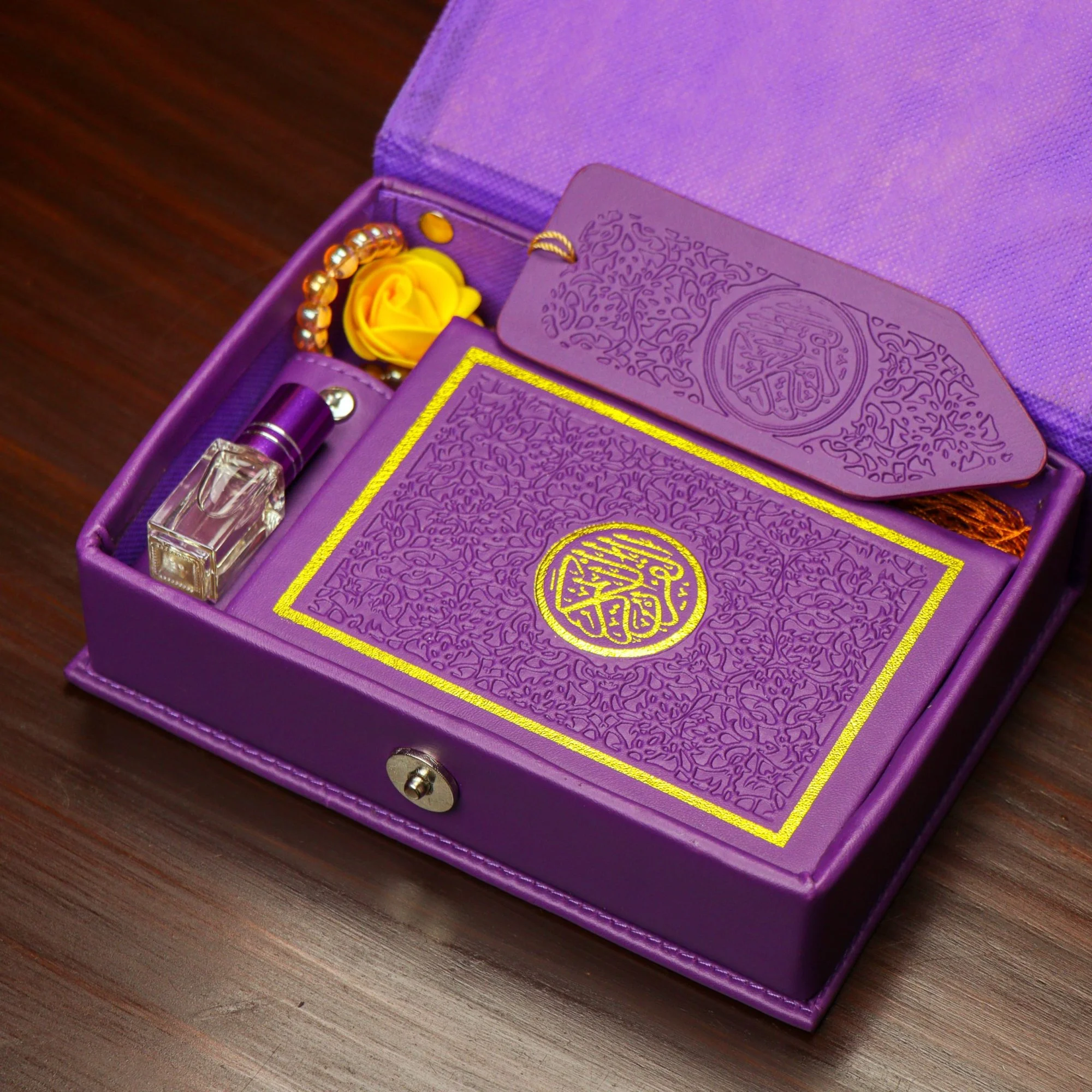 Quran Gift Combo - Image 4